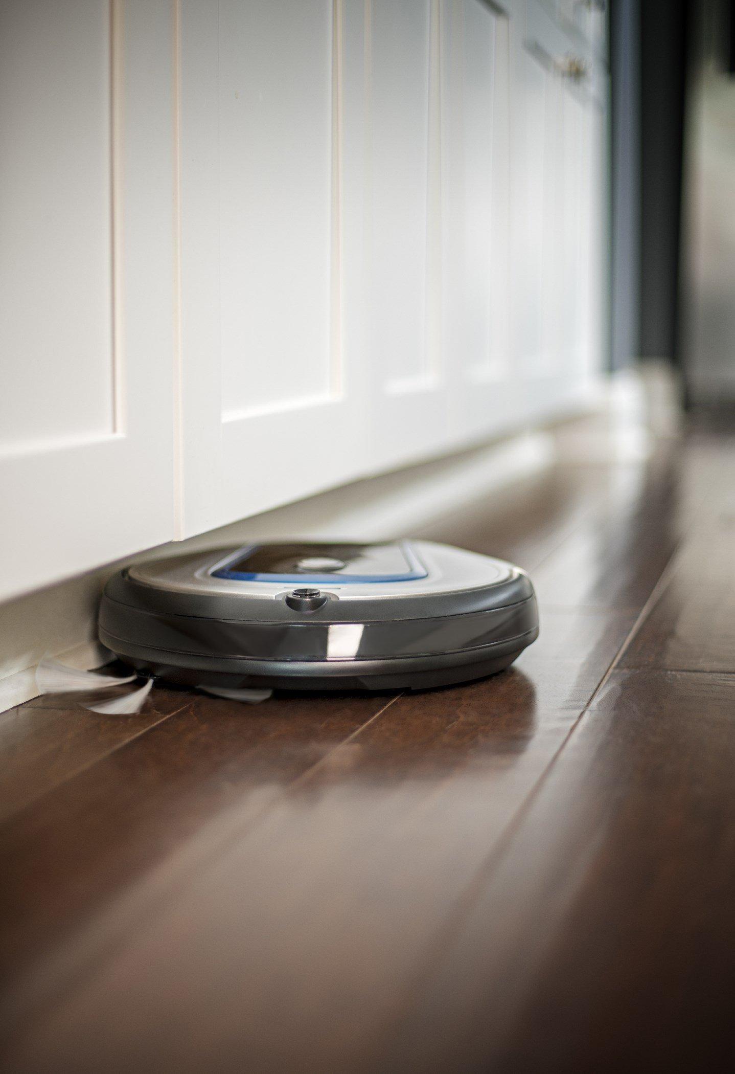 Quest 700 Robot Vacuum